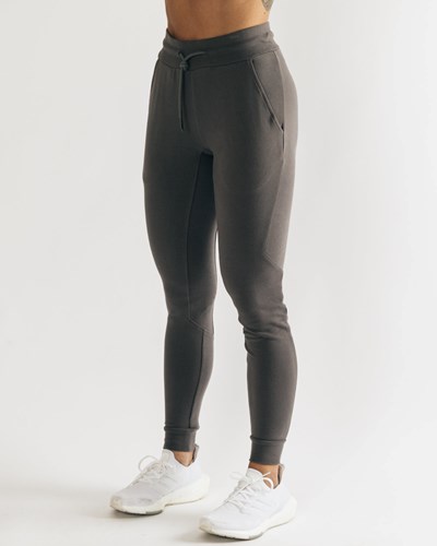 Alphalete Fitted Single-Brushed 29" Jogger Iron Ore | WMJURA063