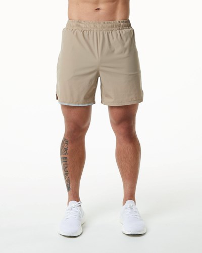 Alphalete Woven 4-Way Stretch 5" Corta Tan | PRJFLV790