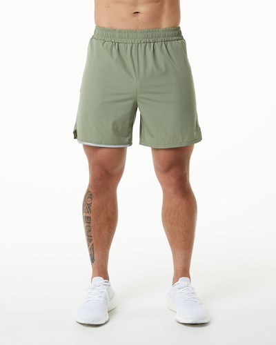 Alphalete Woven 4-Way Stretch 5" Corta Verde Oliva Claro | KIAPQF239